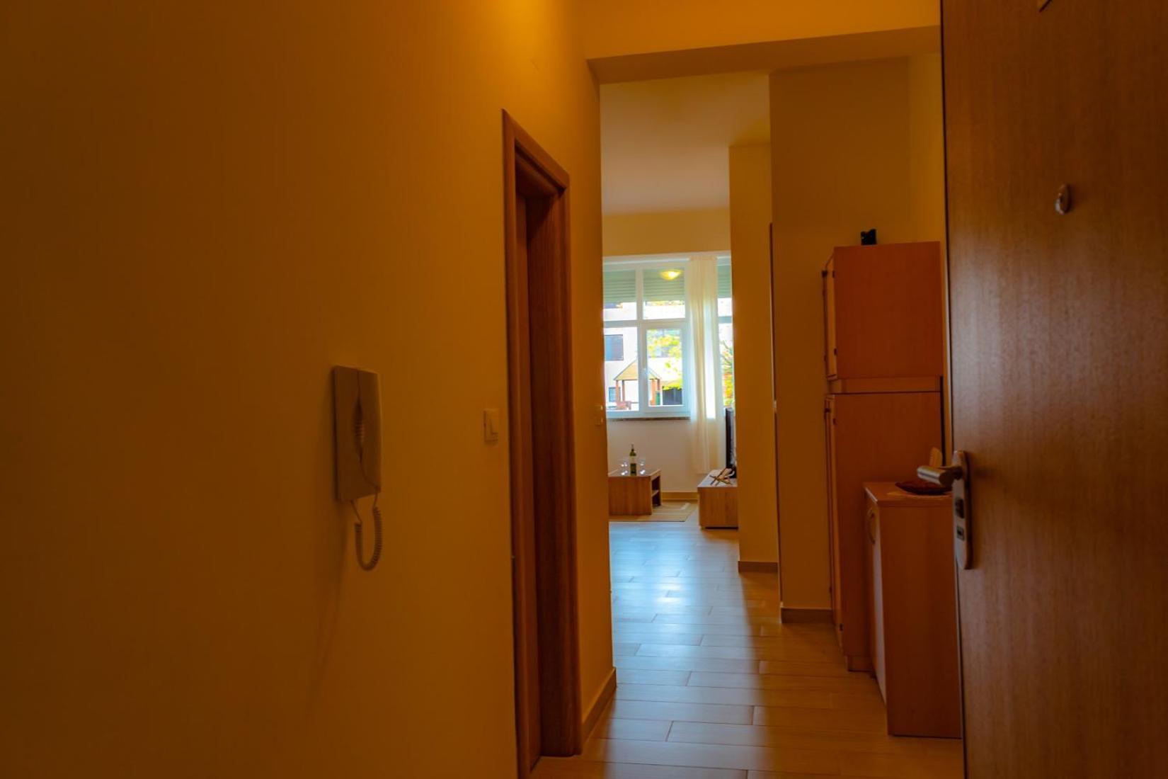 Apartment Botic ポレッチ エクステリア 写真