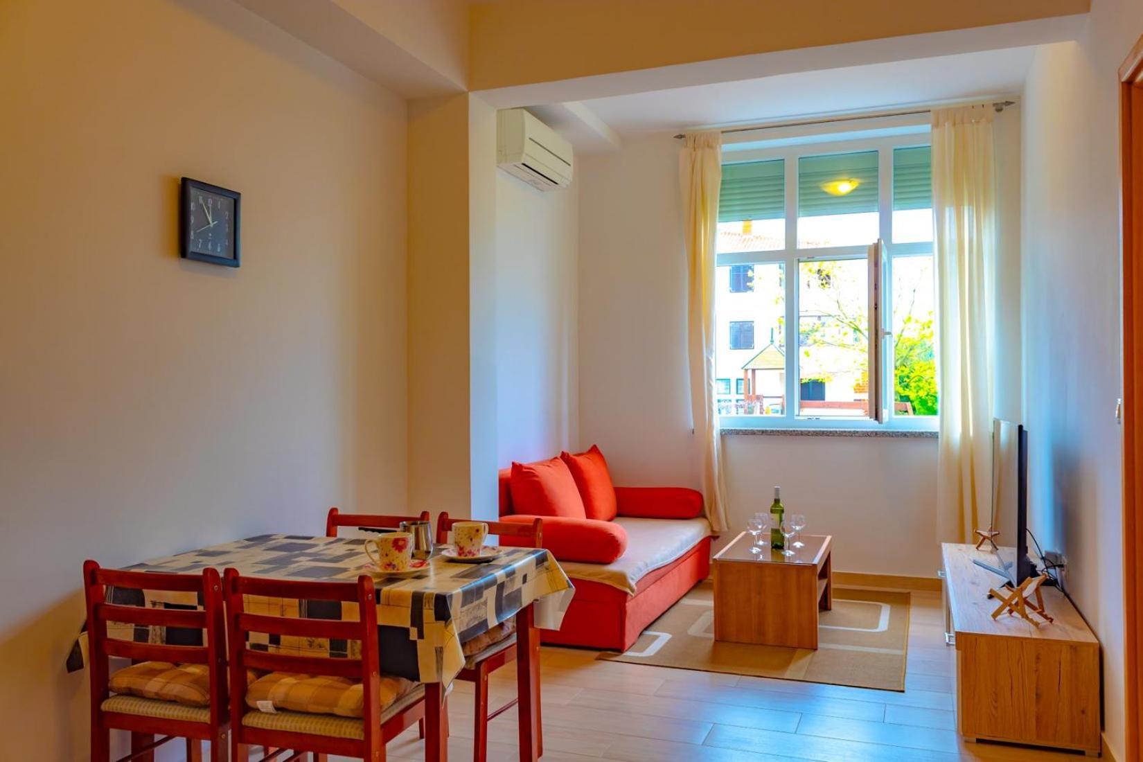 Apartment Botic ポレッチ エクステリア 写真