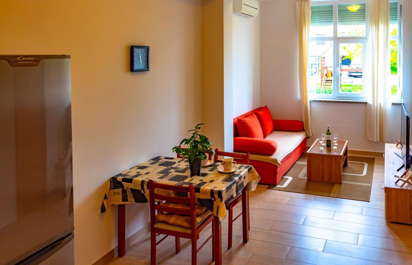 Apartment Botic ポレッチ エクステリア 写真
