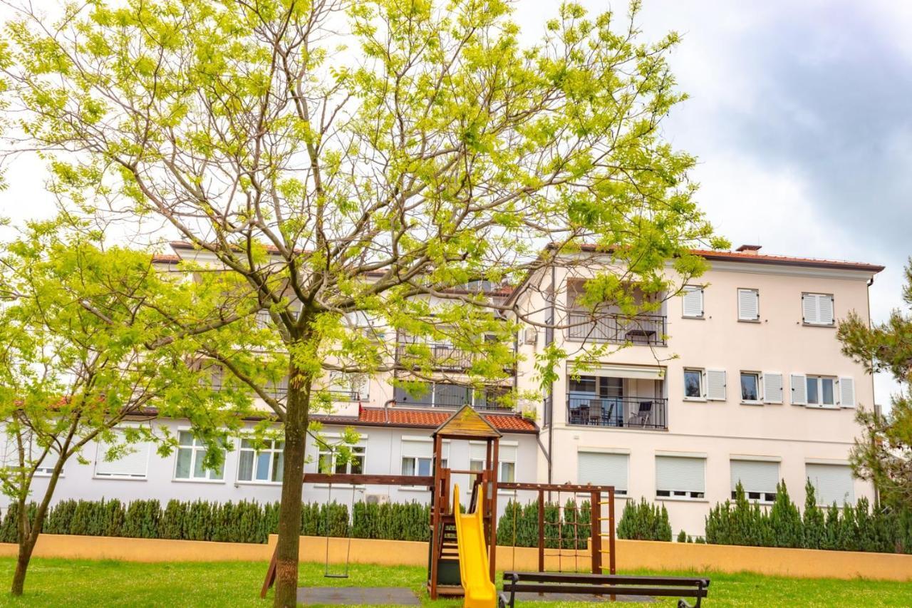 Apartment Botic ポレッチ エクステリア 写真