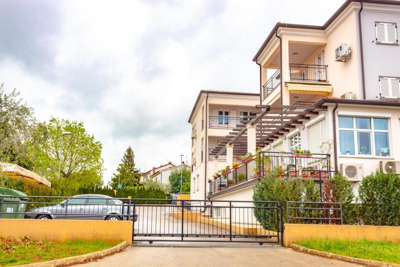 Apartment Botic ポレッチ エクステリア 写真