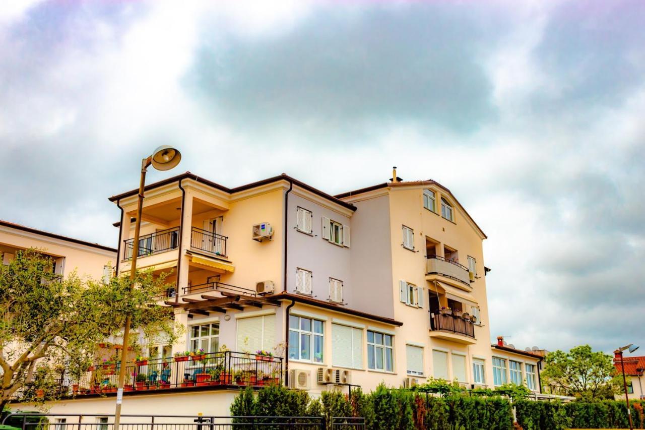 Apartment Botic ポレッチ エクステリア 写真